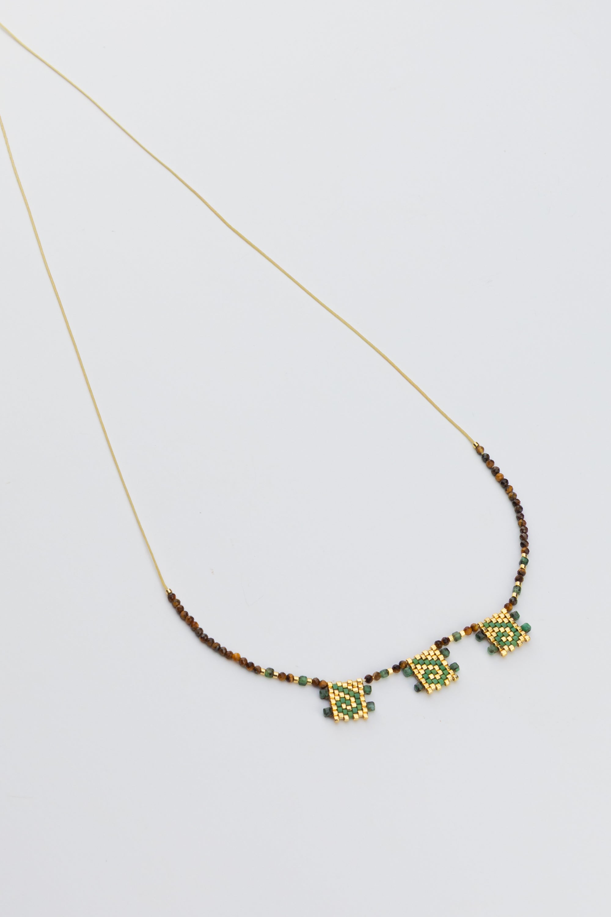 TRES ESTELAS CARACOL